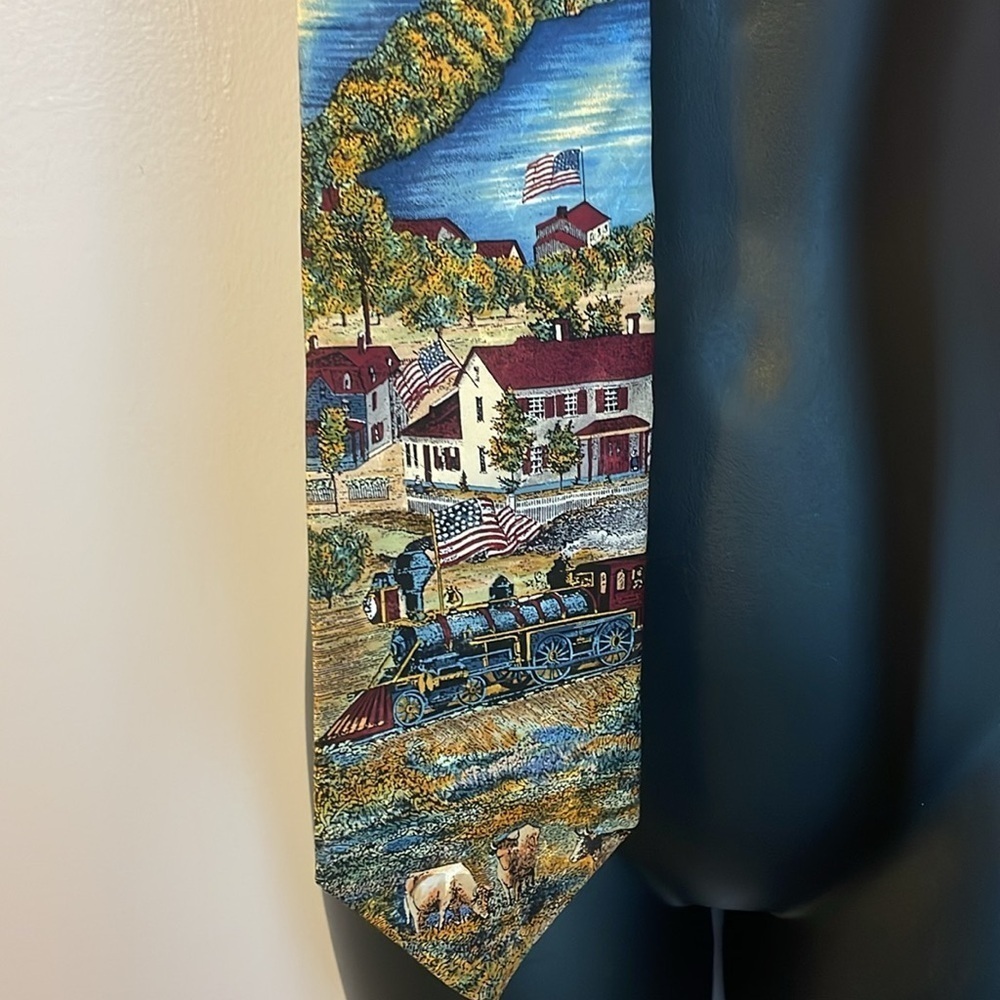 Van Heusen Vintage Corporate Casual Americana Series Cross Country by Rail Tie